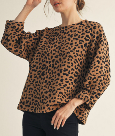 Leobelle Sweatshirt Top