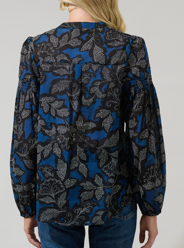 Aurina Splitneck Top